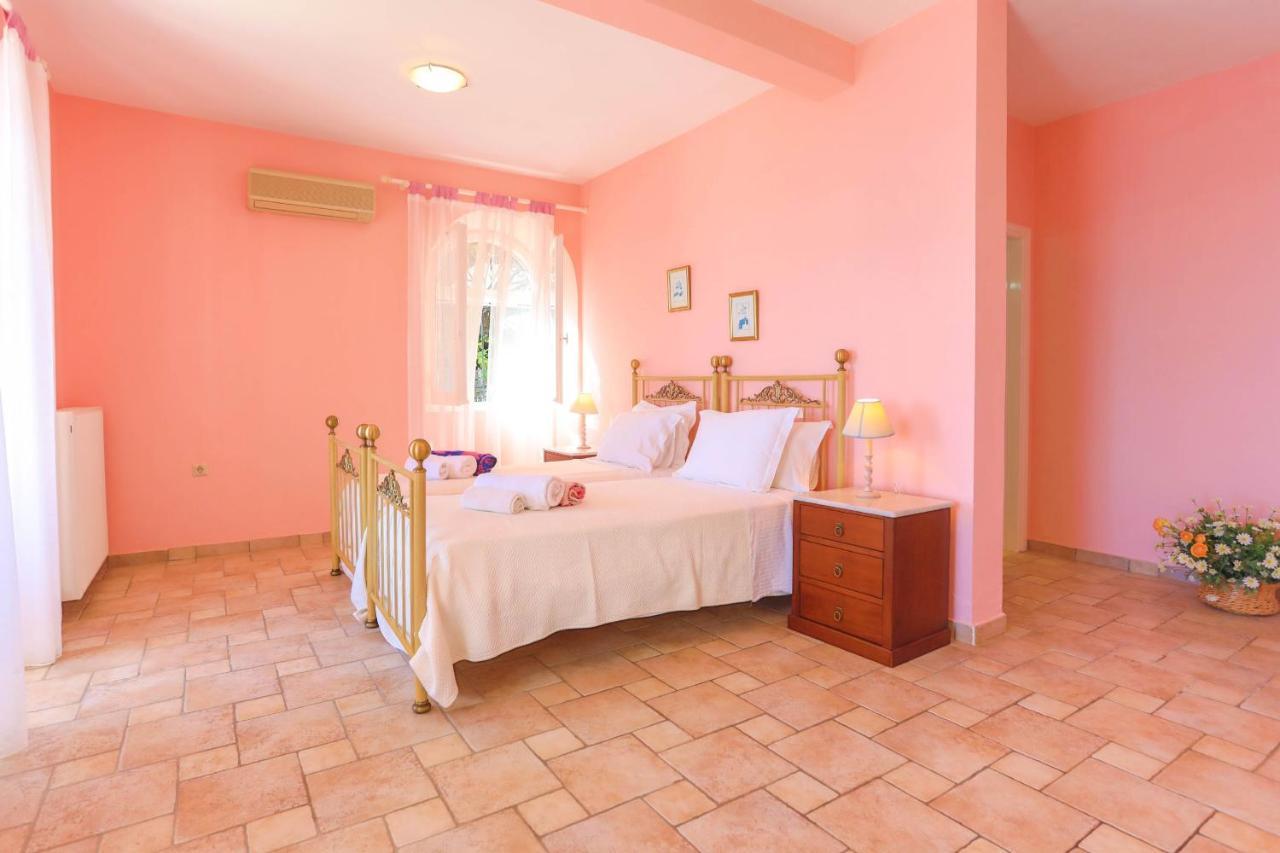 Villa House On The Rocks à Katávolos Extérieur photo